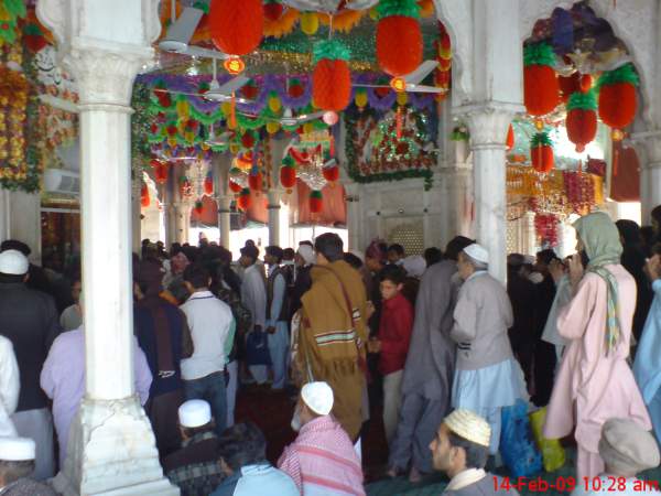 Data Darbar 965th Urs Photos On 14Feb2009 By DataGanjBakhsh.Com 0005.jpg
